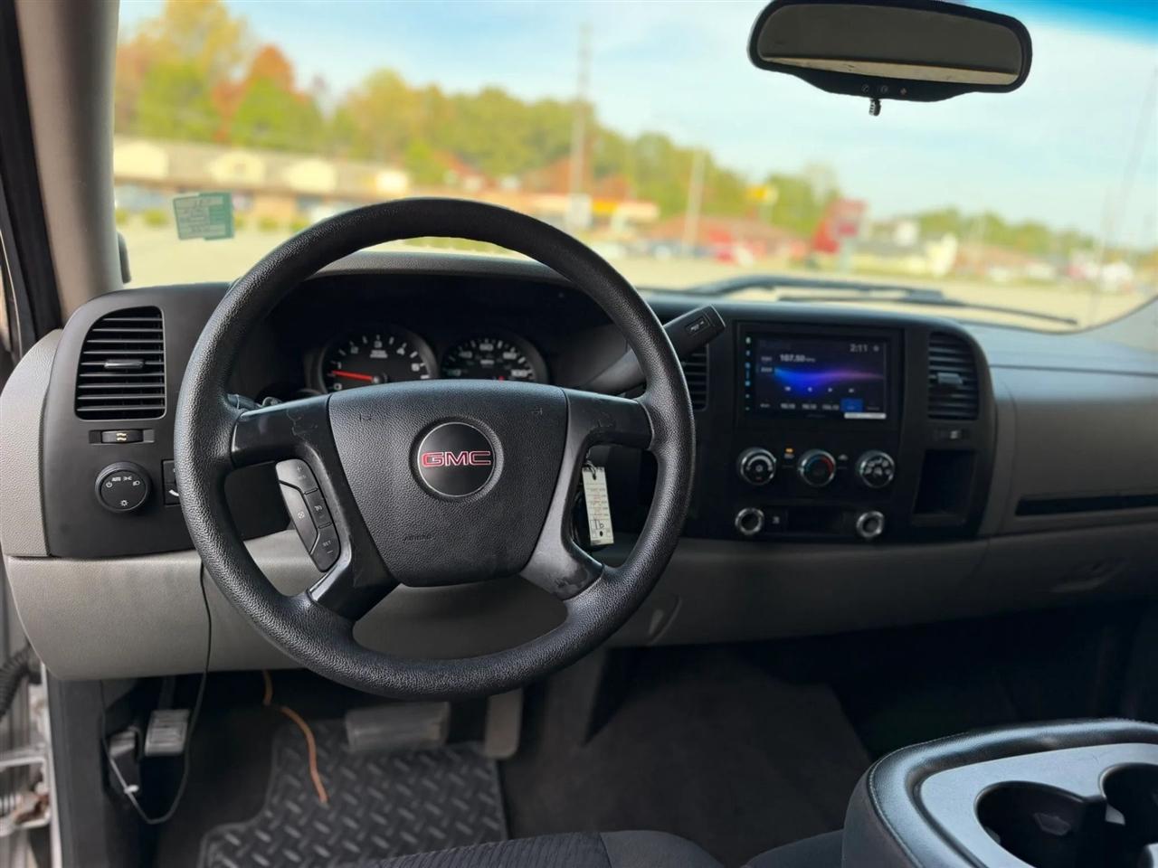 GMC Sierra 1500 2WD Crew Cab 143.5" SL 2011