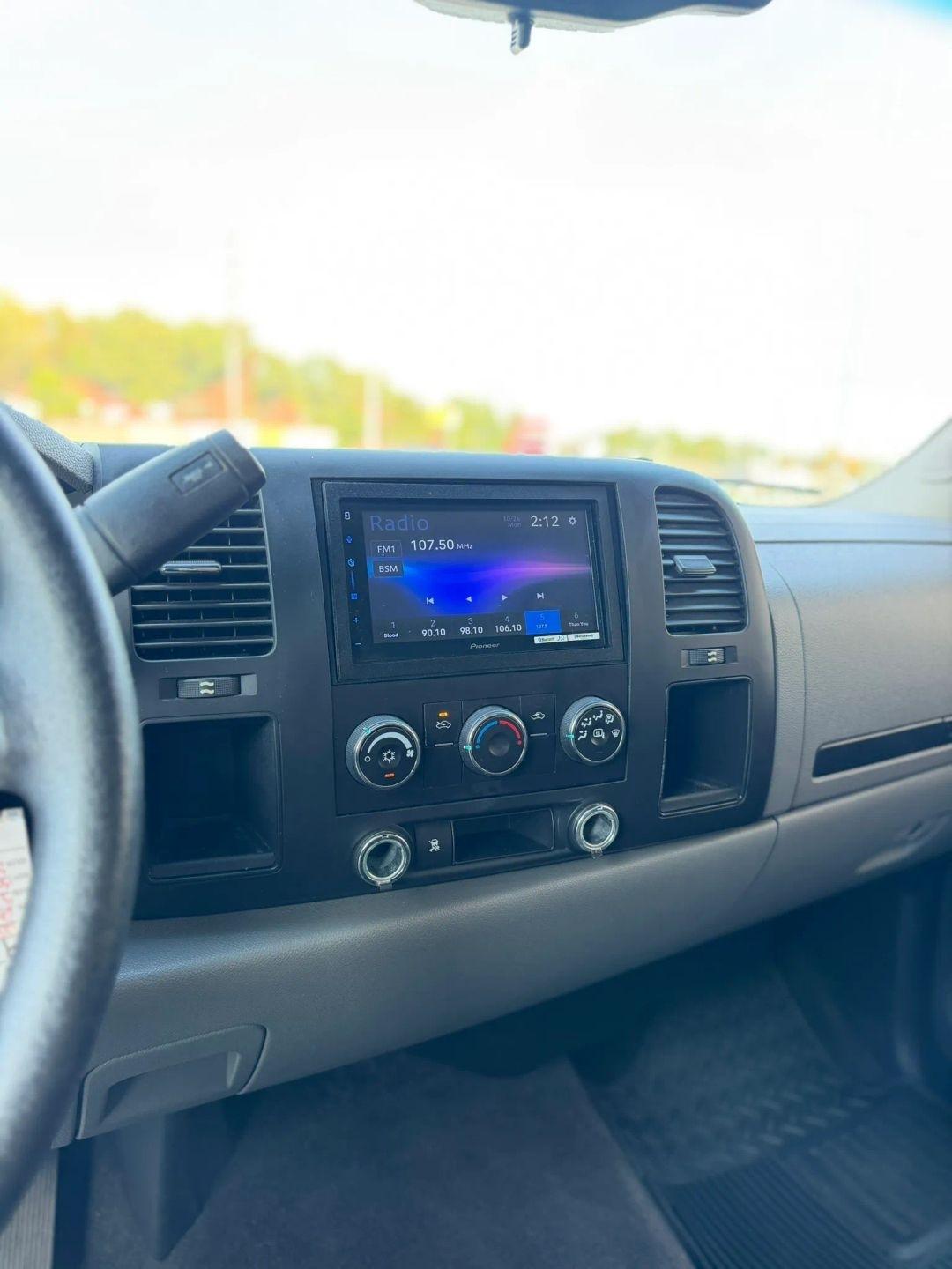 GMC Sierra 1500 2WD Crew Cab 143.5" SL 2011