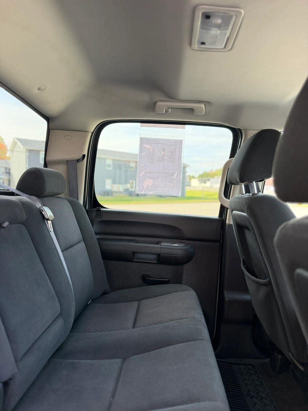 GMC Sierra 1500 2WD Crew Cab 143.5" SL 2011