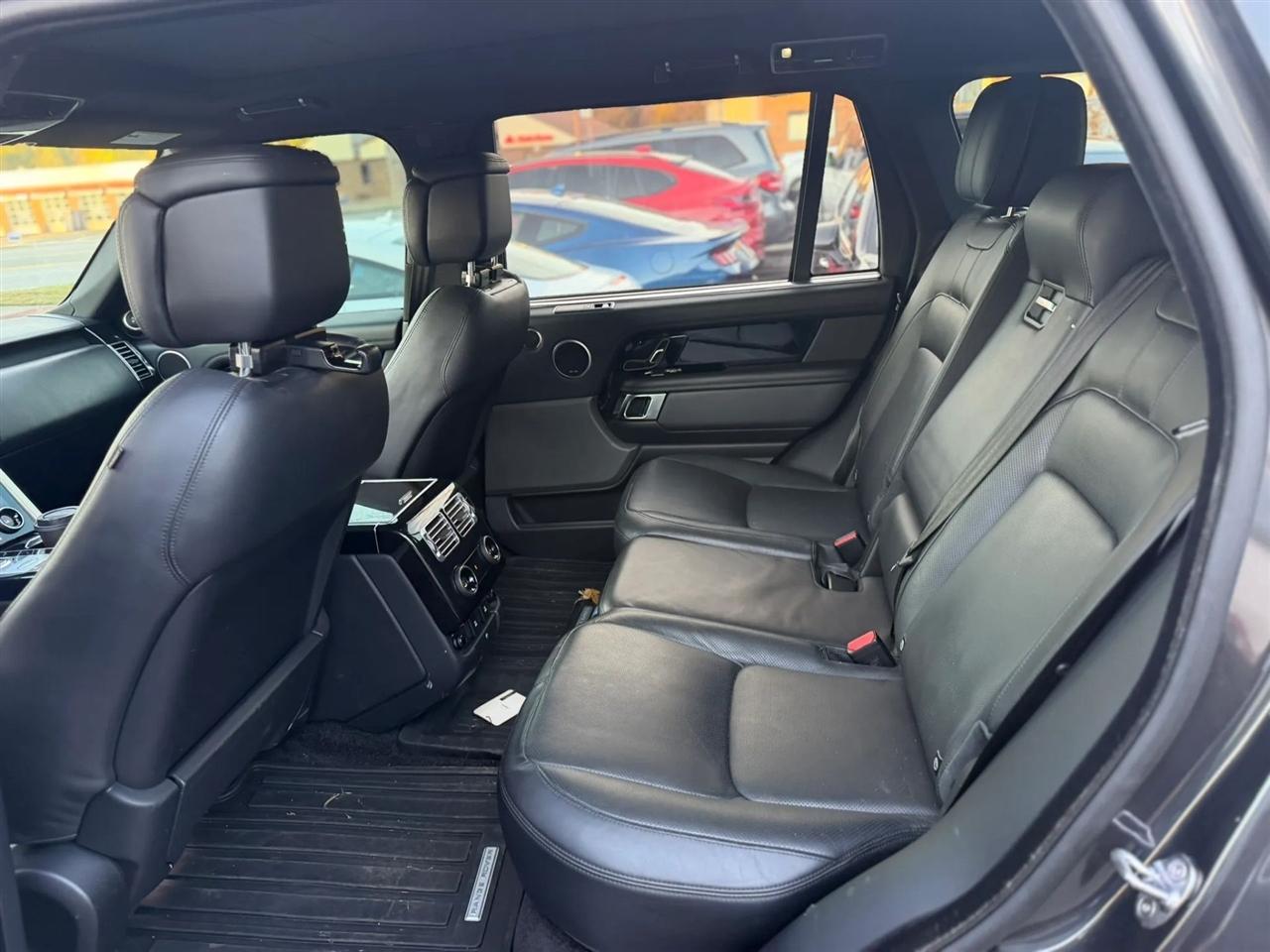 Land Rover Range Rover V8 Supercharged LWB 2019