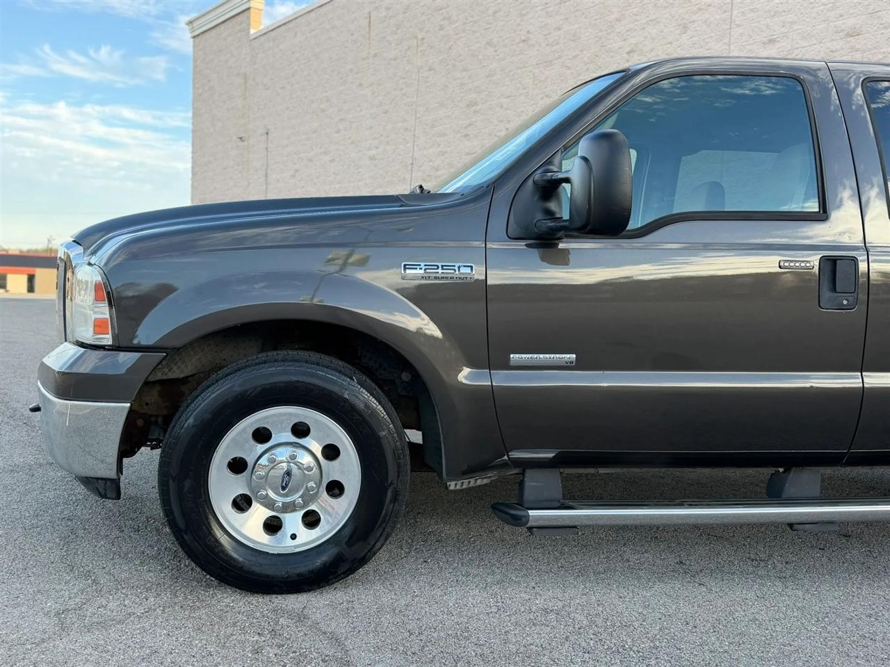 Ford Super Duty F-250 Crew Cab 156" King Ranch 2006