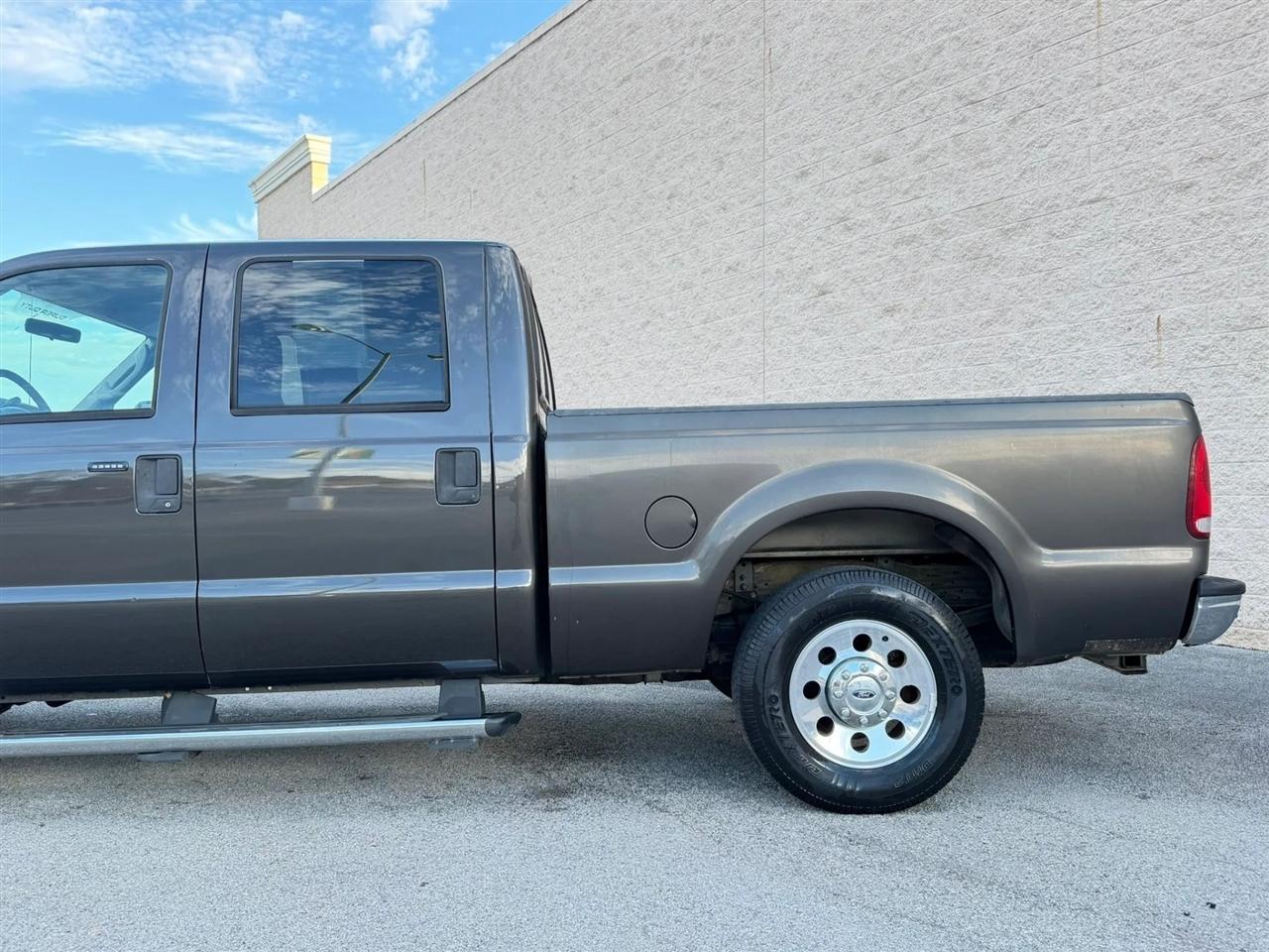 Ford Super Duty F-250 Crew Cab 156" King Ranch 2006