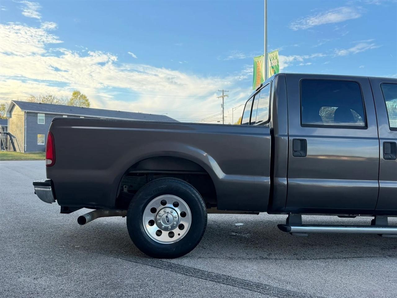 Ford Super Duty F-250 Crew Cab 156" King Ranch 2006