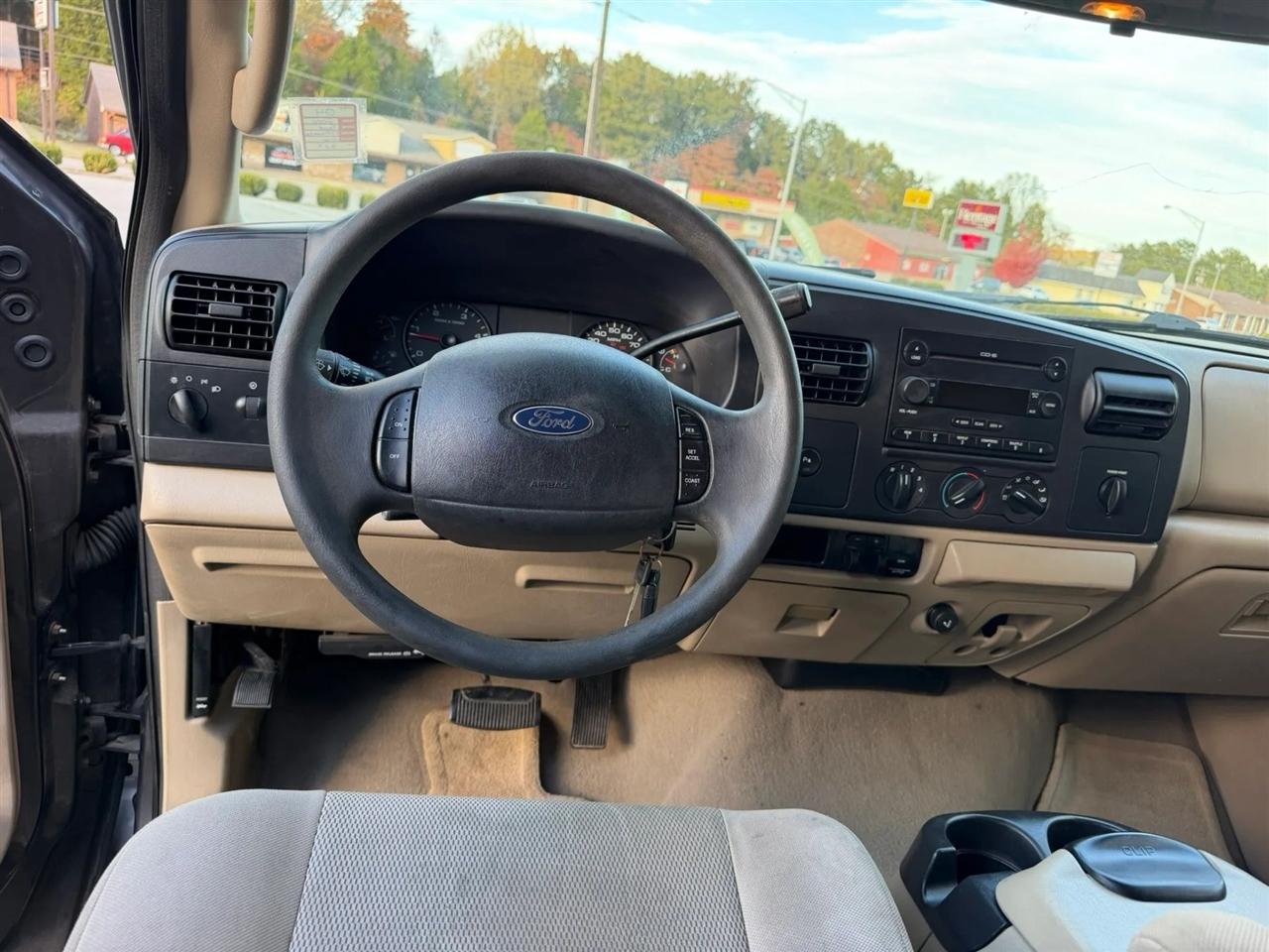 Ford Super Duty F-250 Crew Cab 156" King Ranch 2006