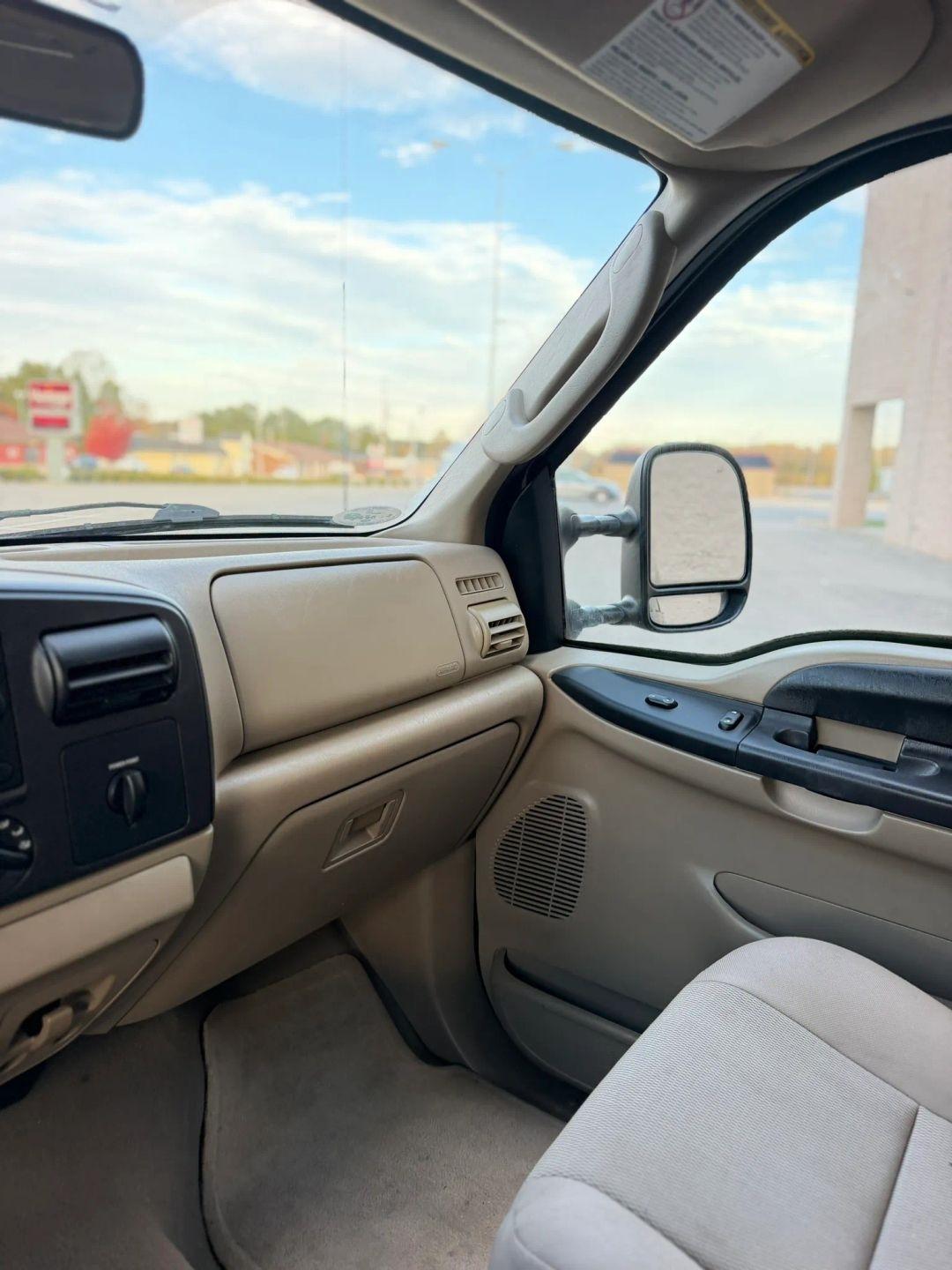 Ford Super Duty F-250 Crew Cab 156" King Ranch 2006