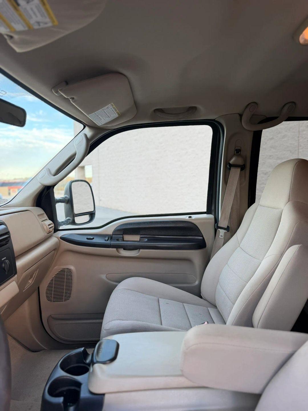 Ford Super Duty F-250 Crew Cab 156" King Ranch 2006