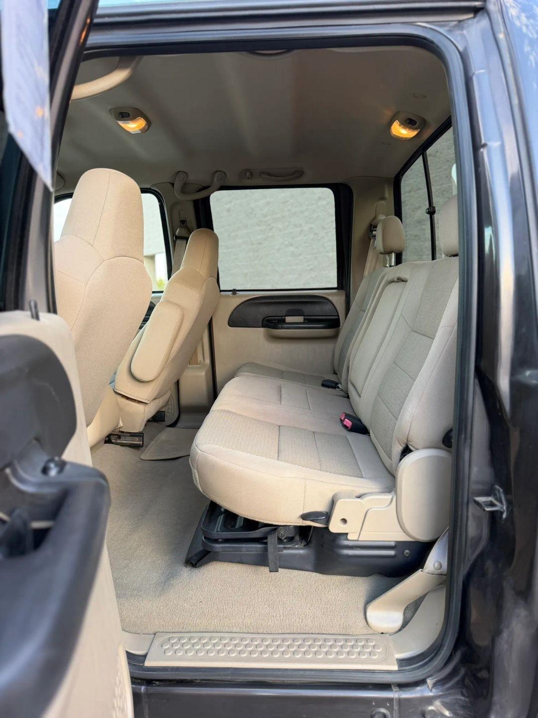 Ford Super Duty F-250 Crew Cab 156" King Ranch 2006