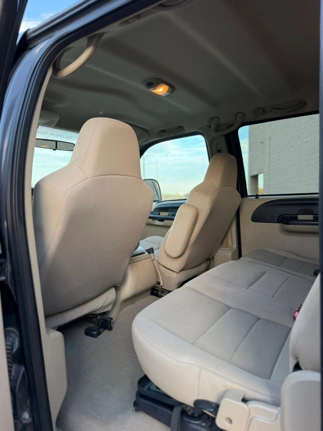 Ford Super Duty F-250 Crew Cab 156" King Ranch 2006