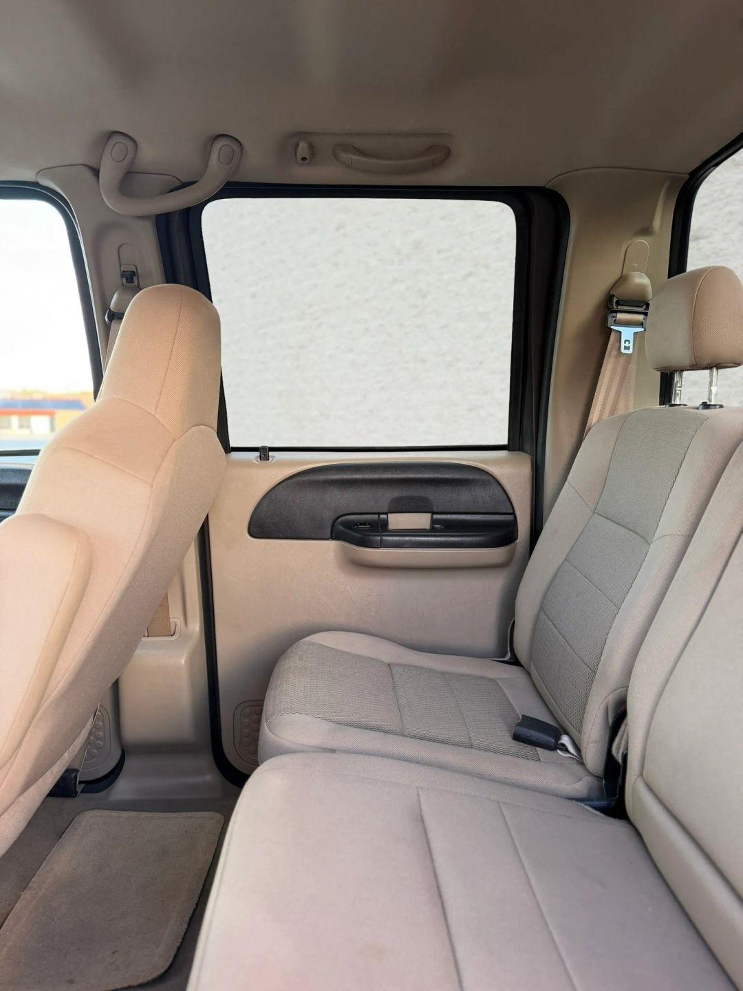 Ford Super Duty F-250 Crew Cab 156" King Ranch 2006