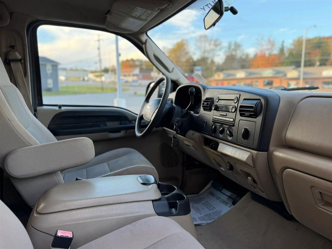 Ford Super Duty F-250 Crew Cab 156" King Ranch 2006
