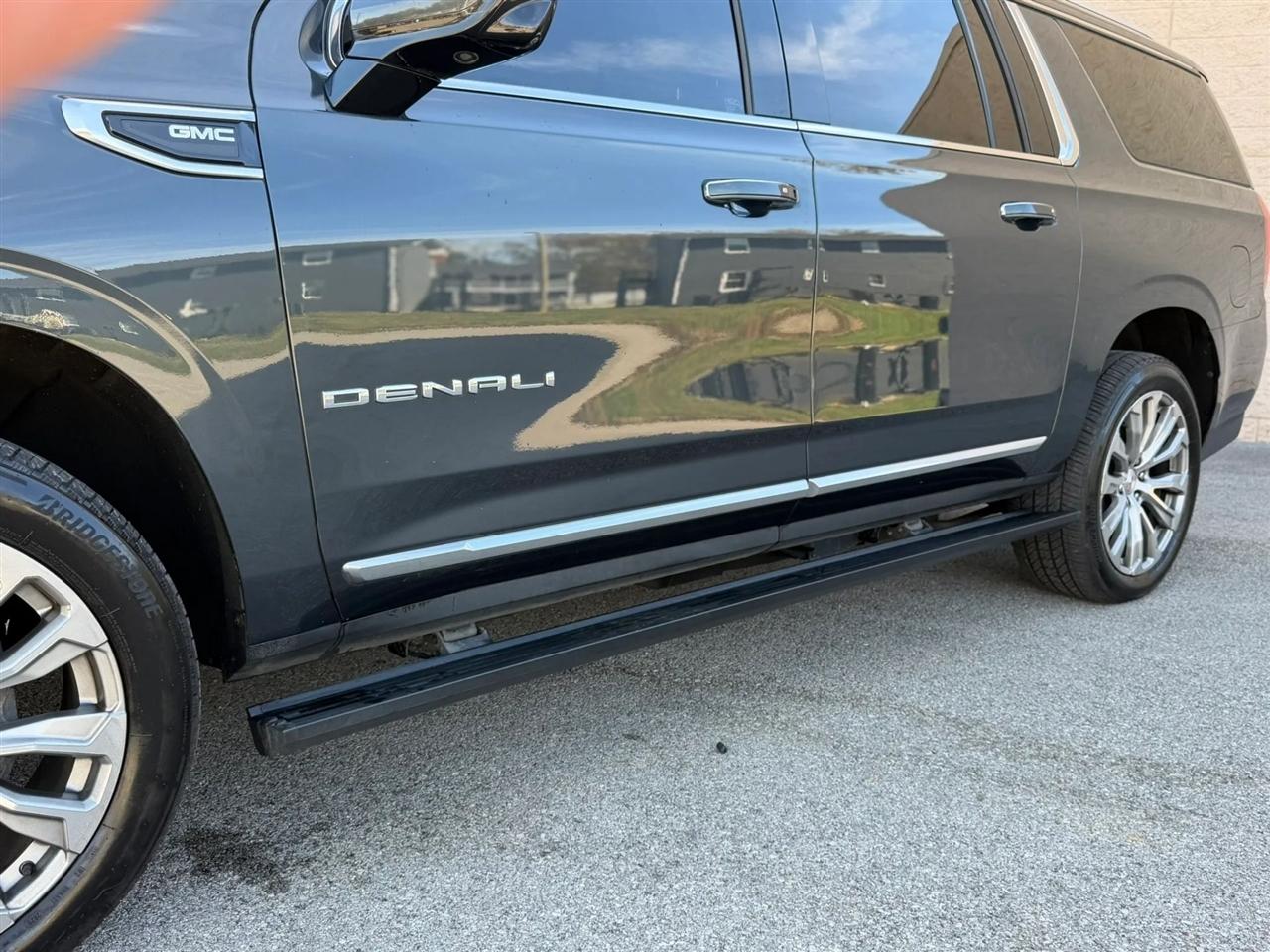 GMC Yukon XL 4WD 4dr Denali 2021