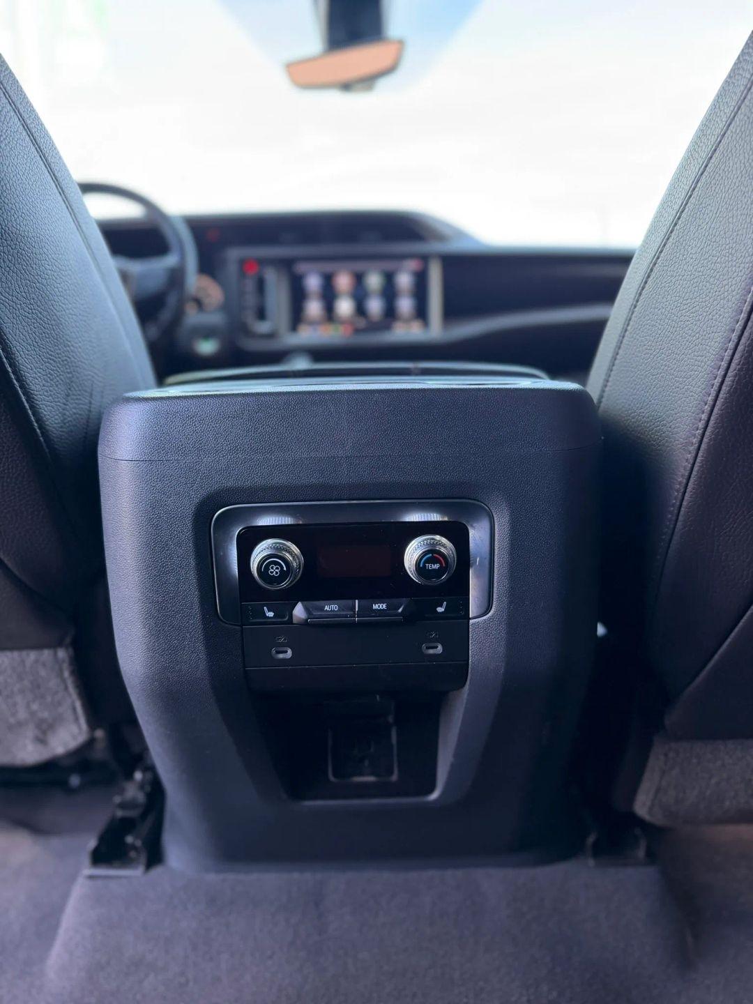 GMC Yukon XL 4WD 4dr Denali 2021