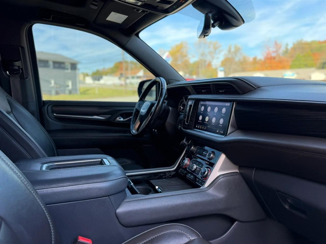 GMC Yukon XL 4WD 4dr Denali 2021