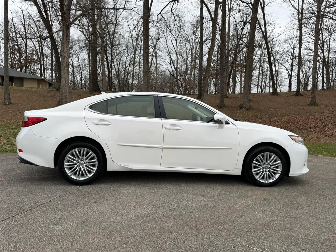 Lexus ES 350 4dr Sdn 2013