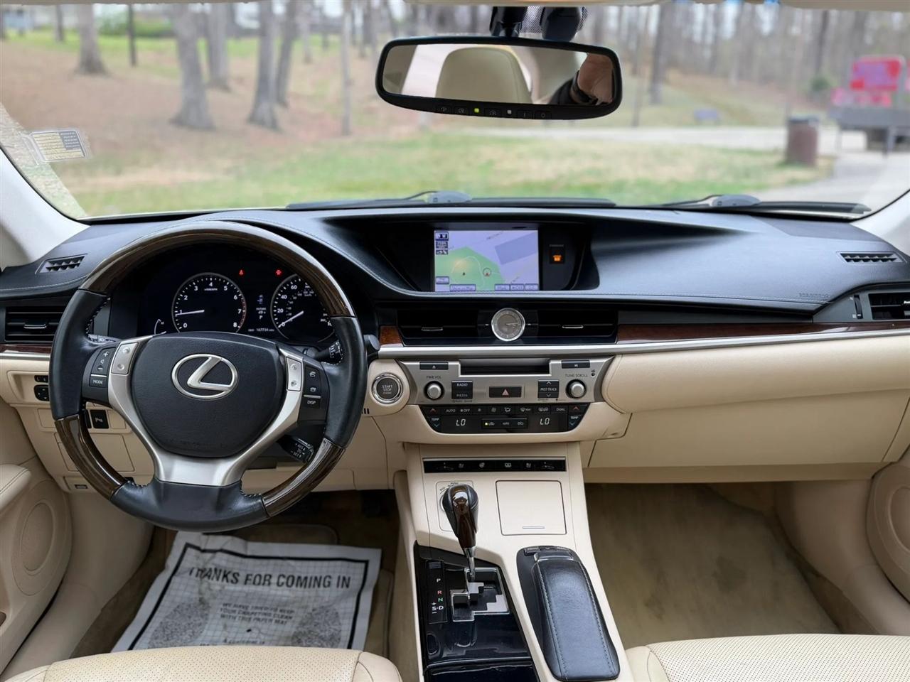 Lexus ES 350 4dr Sdn 2013