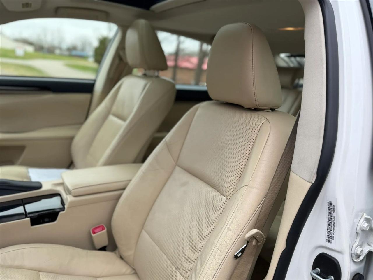 Lexus ES 350 4dr Sdn 2013