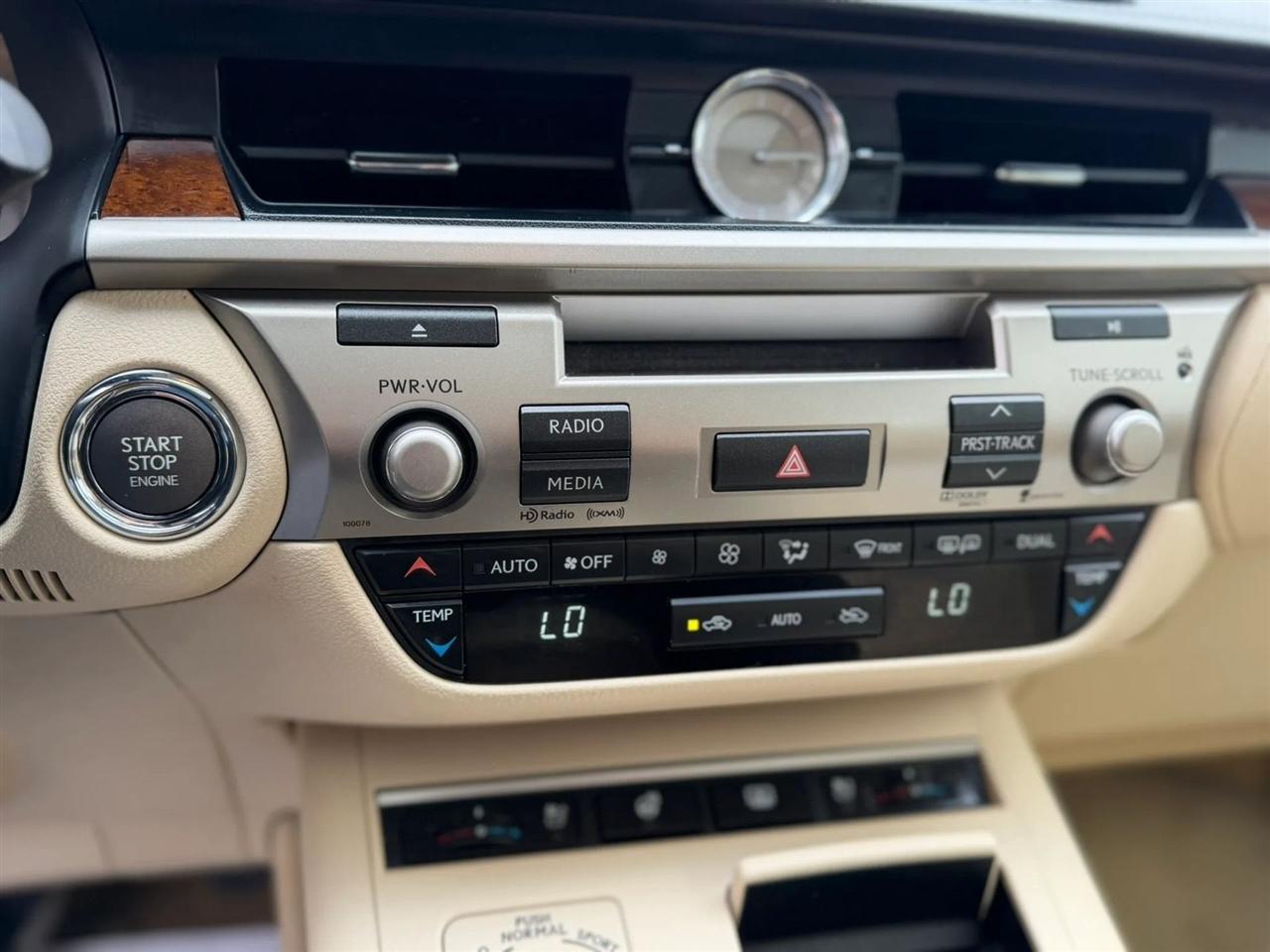 Lexus ES 350 4dr Sdn 2013