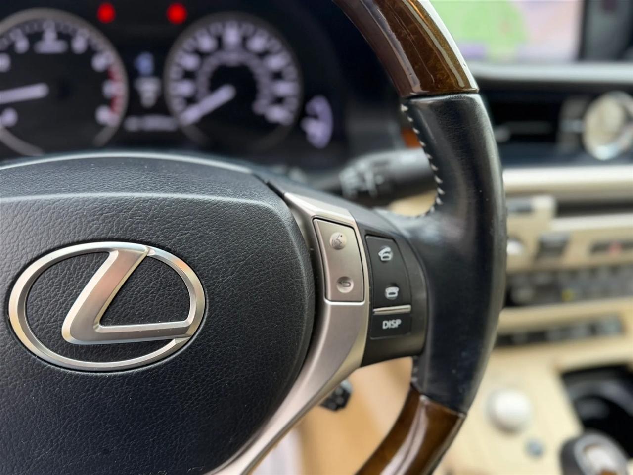 Lexus ES 350 4dr Sdn 2013