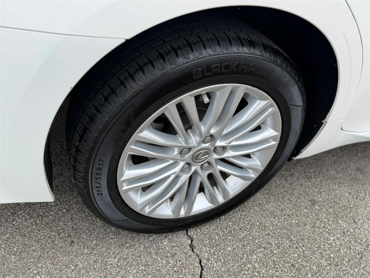 Lexus ES 350 4dr Sdn 2013