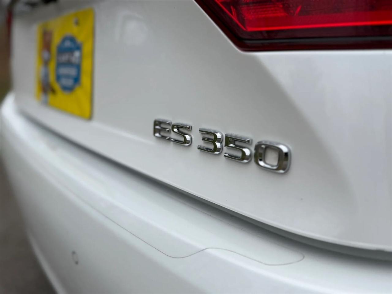 Lexus ES 350 4dr Sdn 2013