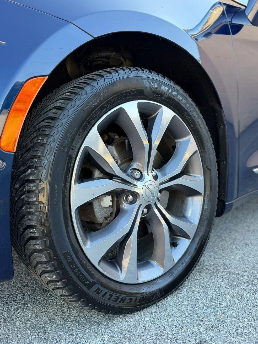 Chrysler Pacifica Limited FWD 2017