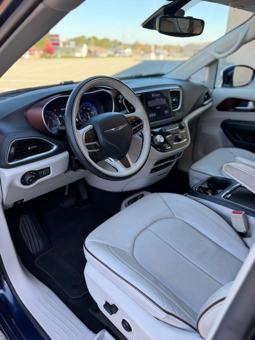 Chrysler Pacifica Limited FWD 2017