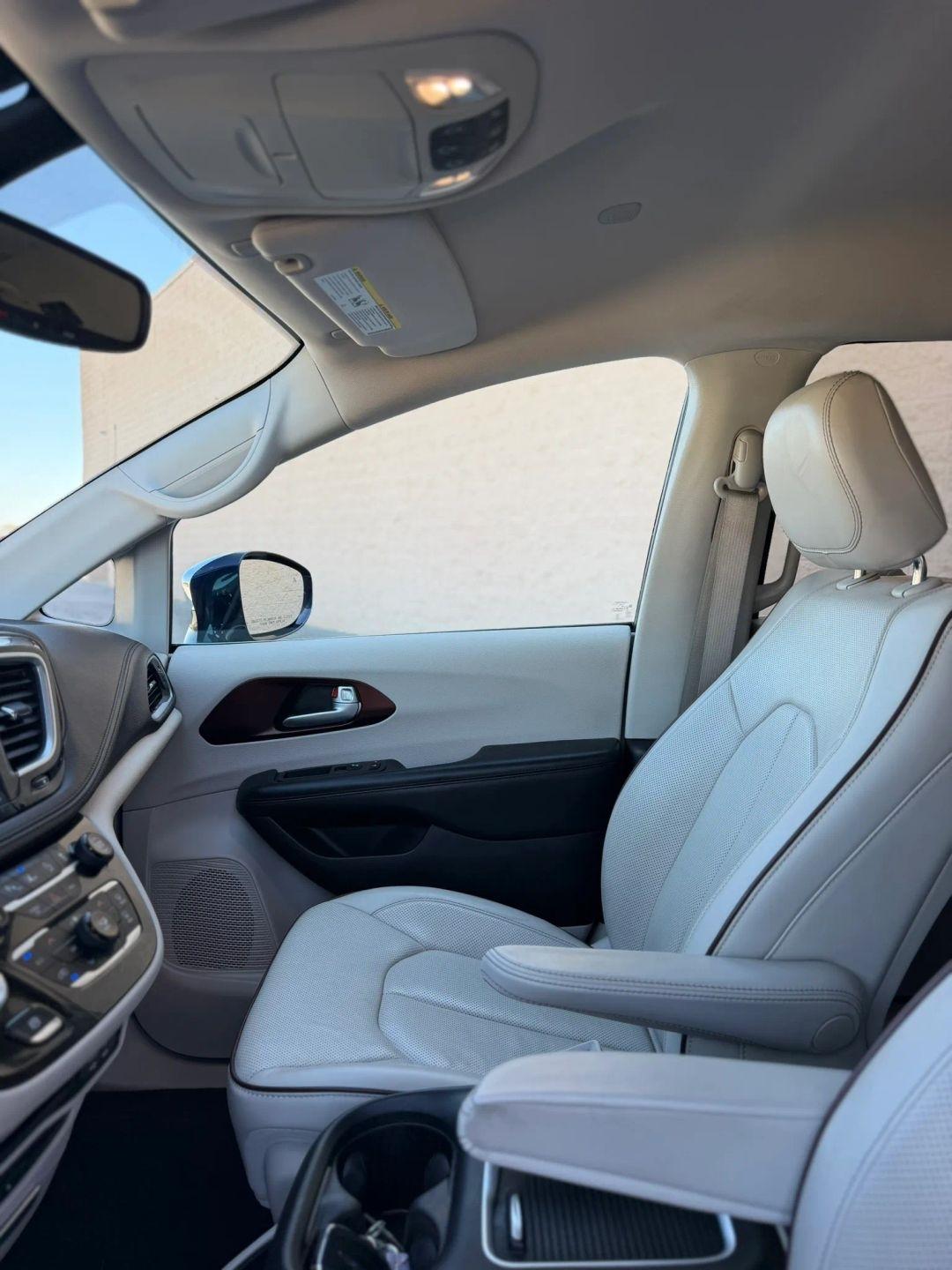 Chrysler Pacifica Limited FWD 2017