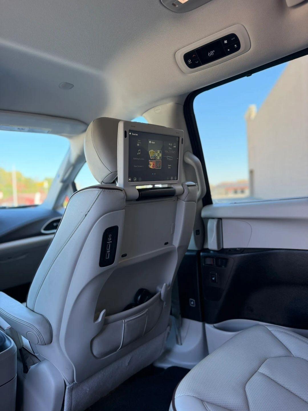 Chrysler Pacifica Limited FWD 2017