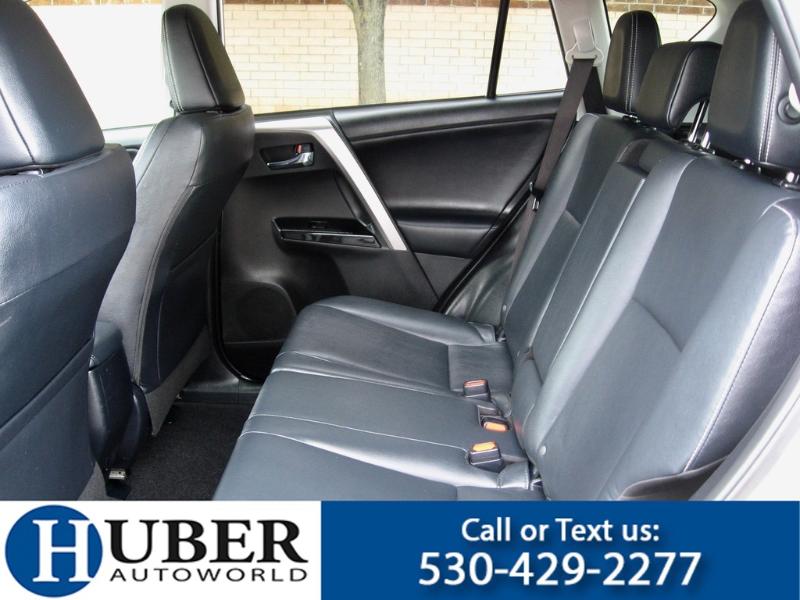 Toyota RAV4 Limited AWD 2017