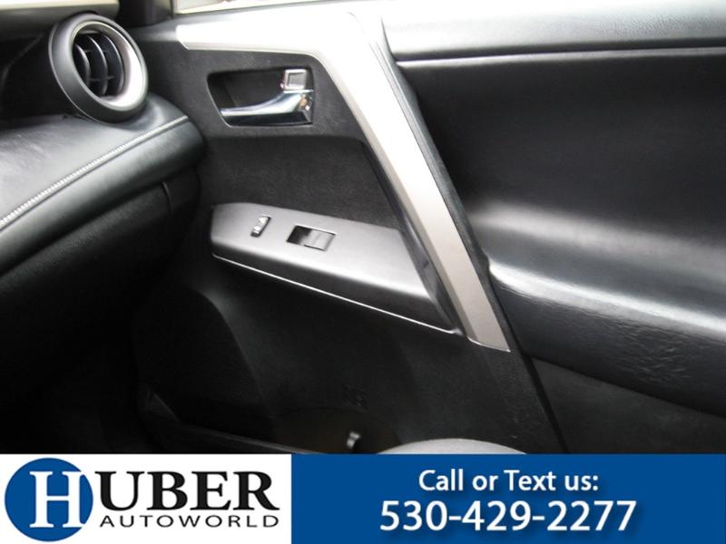 Toyota RAV4 XLE AWD 2018