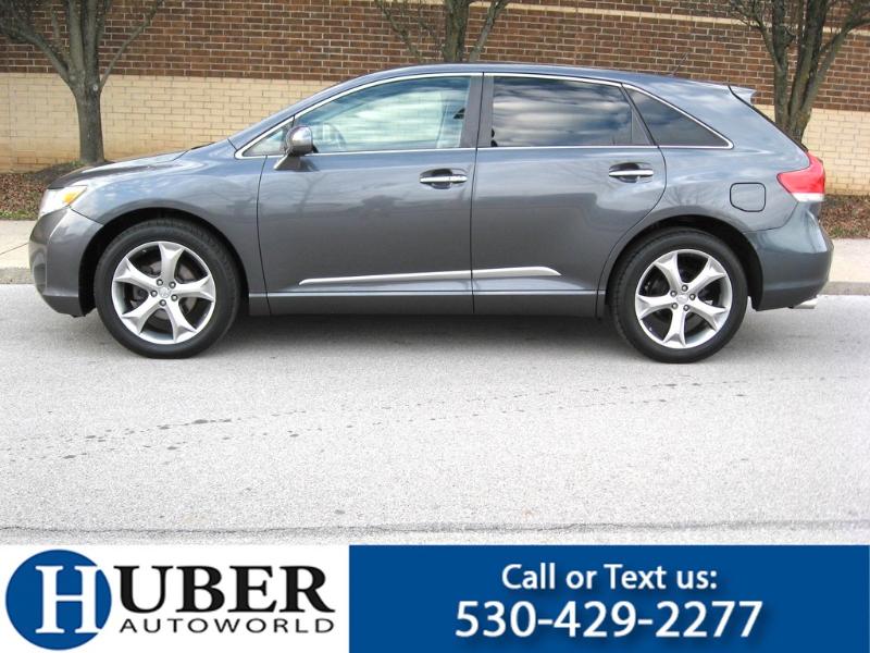 Toyota Venza XLE V6 AWD 2012