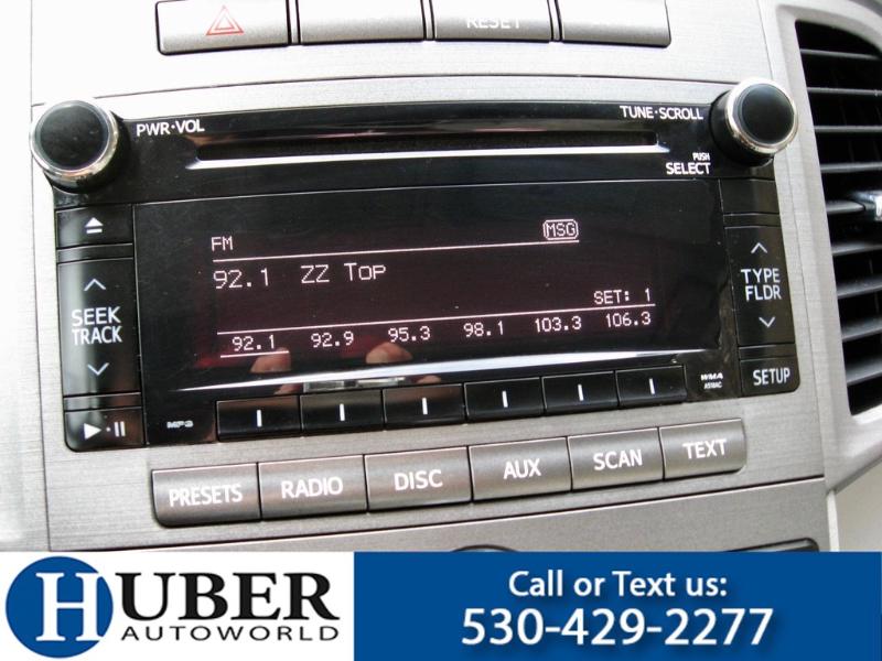 Toyota Venza XLE V6 AWD 2012