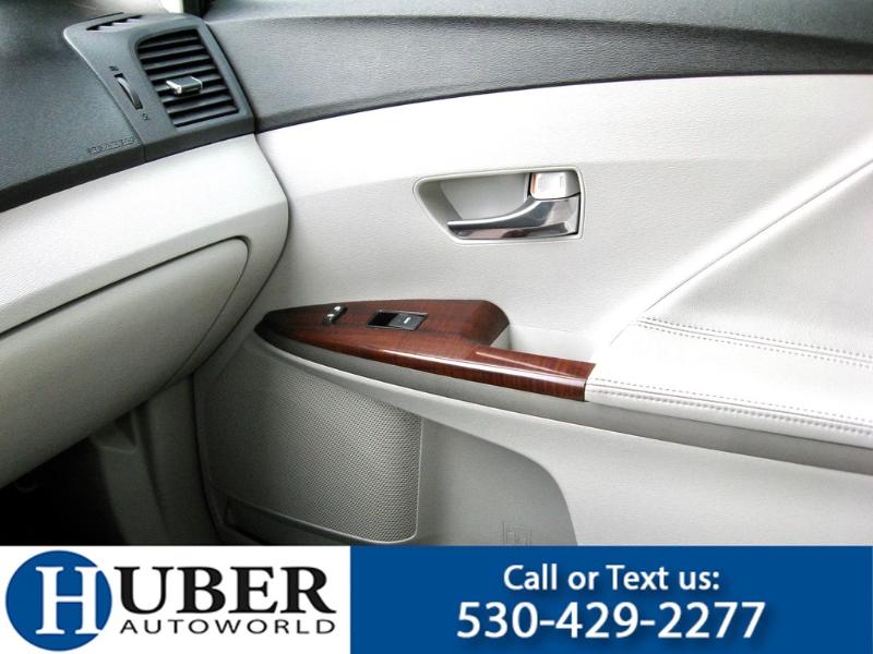 Toyota Venza XLE V6 AWD 2012