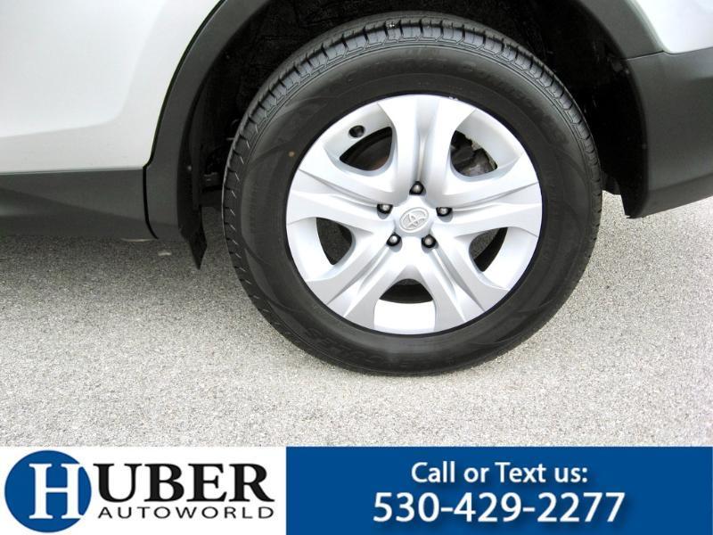 Toyota RAV4 LE AWD 2015