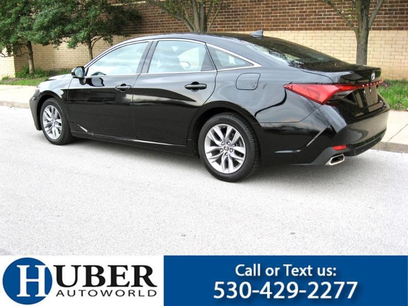 Toyota Avalon XLE 2019
