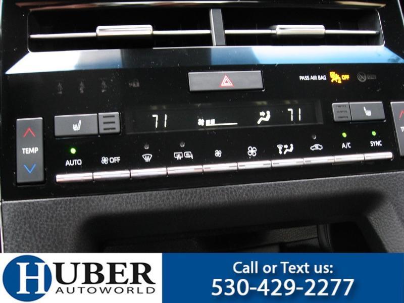 Toyota Avalon XLE 2019