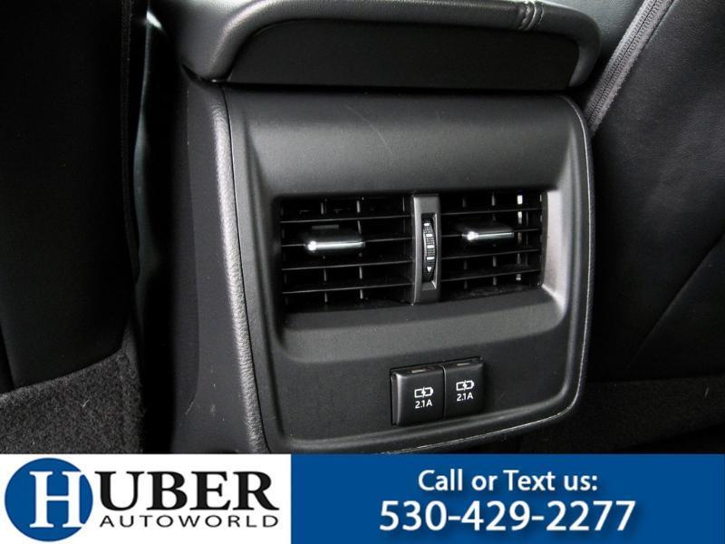 Toyota Avalon XLE 2019