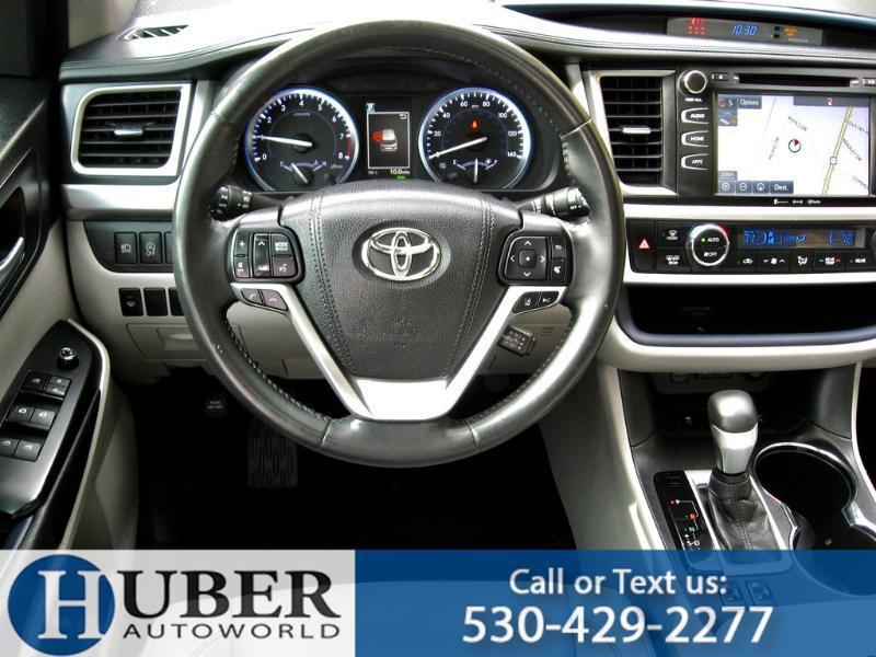 Toyota Highlander XLE AWD V6 2017