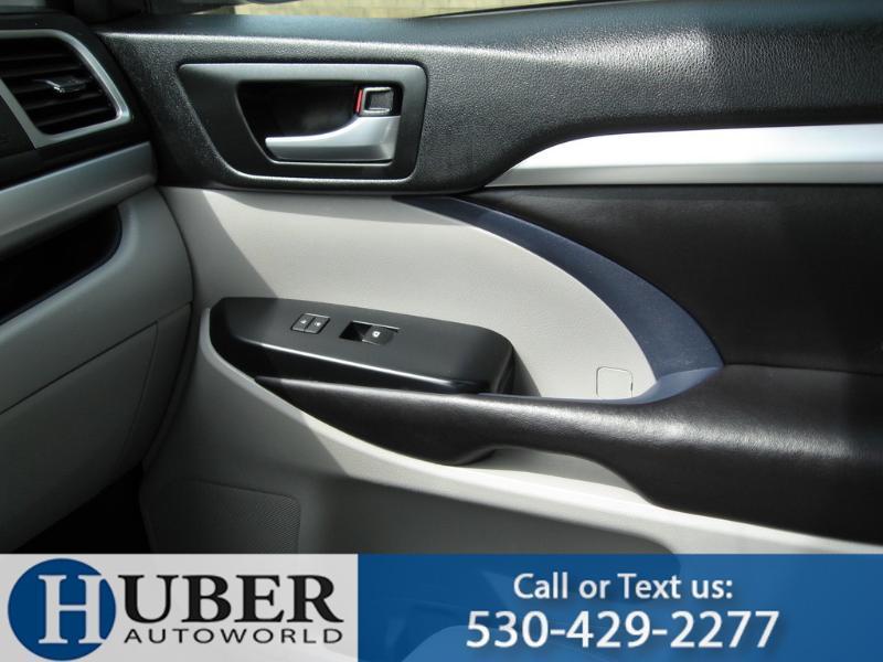 Toyota Highlander XLE AWD V6 2017