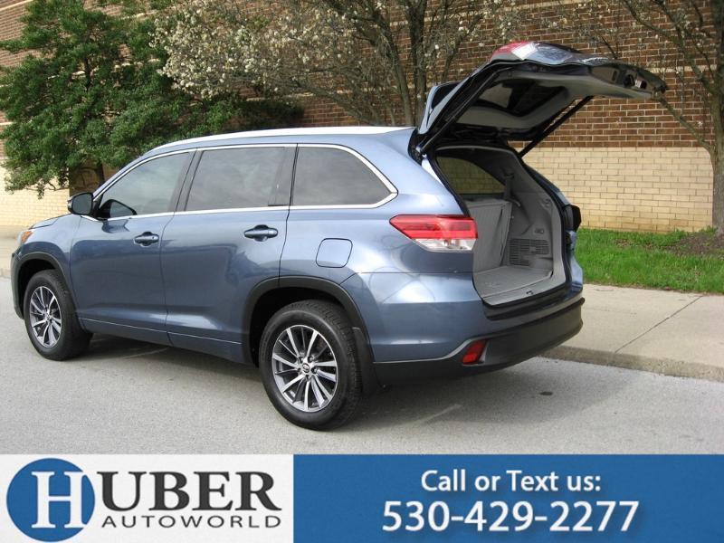 Toyota Highlander XLE AWD V6 2017