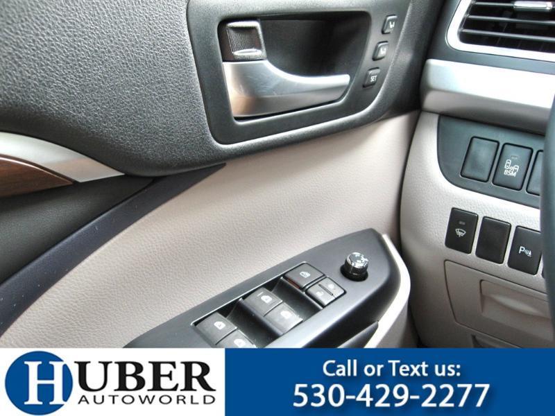 Toyota Highlander Limited AWD V6 2016