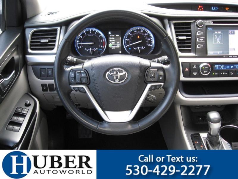 Toyota Highlander XLE AWD V6 2019