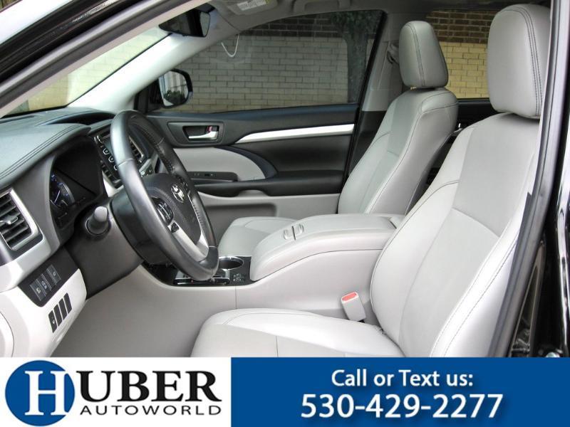 Toyota Highlander XLE AWD V6 2019