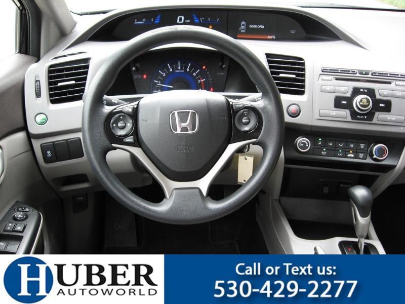Honda Civic LX Sedan 5-Speed AT 2012