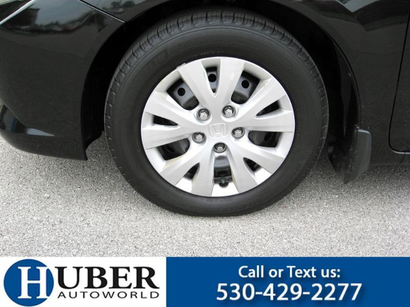 Honda Civic LX Sedan 5-Speed AT 2012