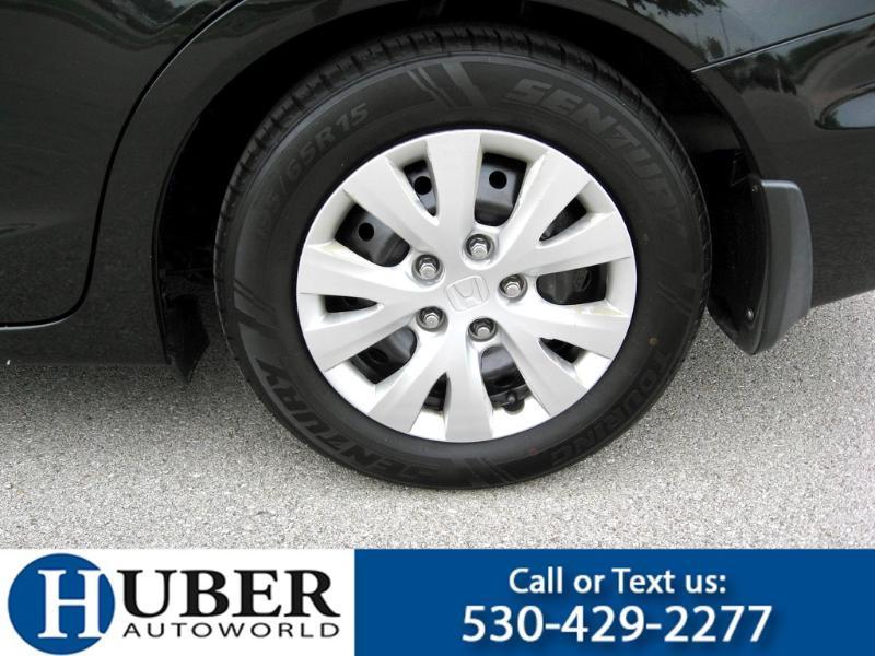 Honda Civic LX Sedan 5-Speed AT 2012
