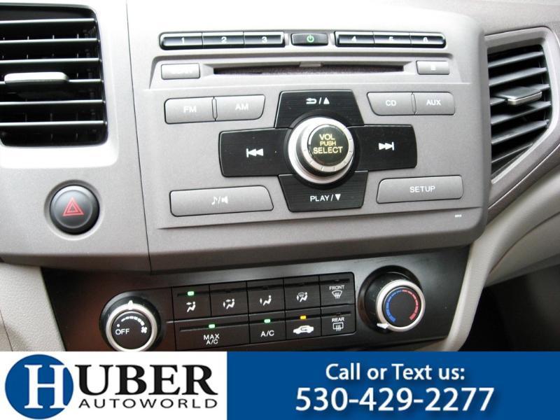 Honda Civic LX Sedan 5-Speed AT 2012
