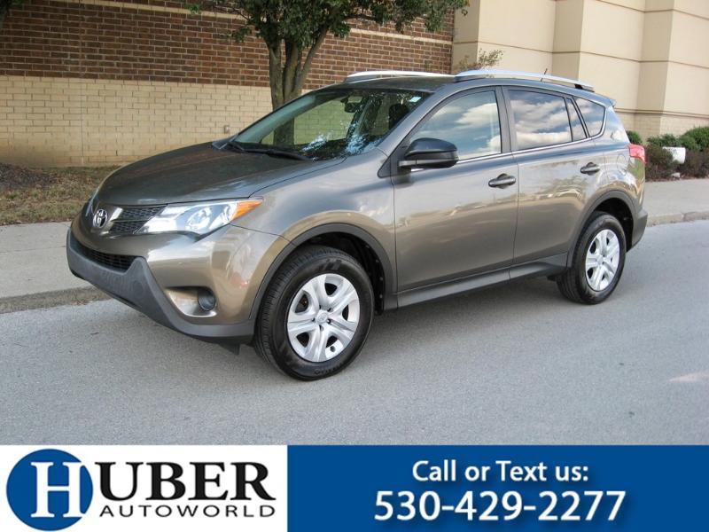 Toyota RAV4 LE AWD 2014