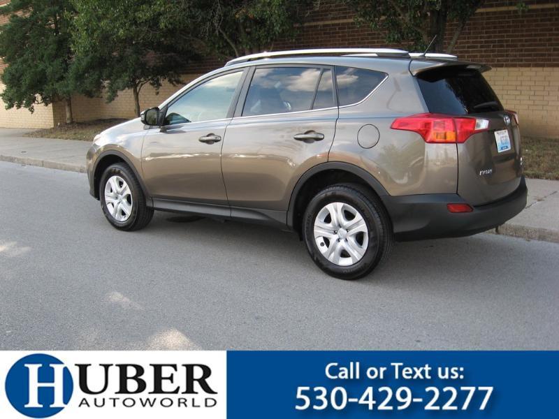 Toyota RAV4 LE AWD 2014