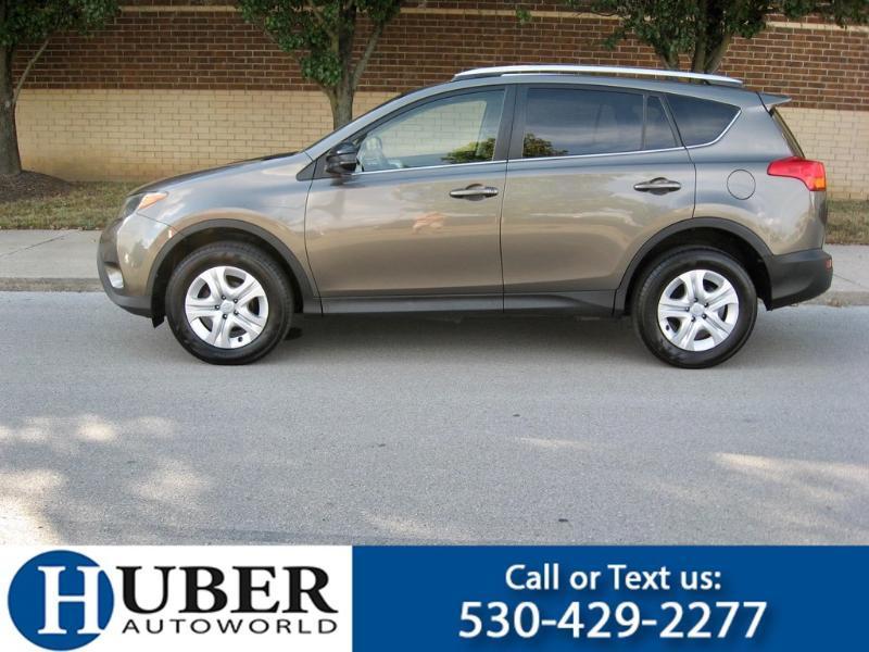 Toyota RAV4 LE AWD 2014